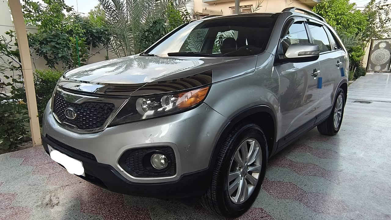 سلام عليكم للبيع سورنتو موديل 2013 خليجي كويتي  فول 1/1لمتدد 6سلندر 3500  داخل قرميدي 
رقم بغداد انكليزي تحويل ثاني يوم 
يدات نيكل 
8ايرباكات 
بصمة تشغيل 
بصمه أبواب 
كشنات جلدبلادي قرميدي 
كشنات كهربائيه
ارضيه جلدكامله مدوشمه
بانوراما
بك لايت لد 
كامره خلفيه 
حساسات خلفيه 
اشاير ترحيب بالأبواب
علامه سورنتو بل دوسه 
تبريدبيانو
اشايربالمري ومري شفط
تبريد ثلاث قطع
سبعه راكب
ويل كب كروم 
نظام ايكو
تحكم ستيرن. 
تخم تايرات صدرجديد
مكينه خير من الله 
سياره جاهزه من كلشي
السياره جديده ومال بيت 
جميع المواصفات بيها
ملاحظة ببه قطعه وحده صبغ بدون دواخل وبيه 3 سونارات 
سعر  165 &  وبيها مجال بصيط  للاستفسار اتصل الهاتف 🗣📲📞
‏‪0786 171 3288‬‏ أثير 
‏‪0777 303 5969‬‏ اسيا
