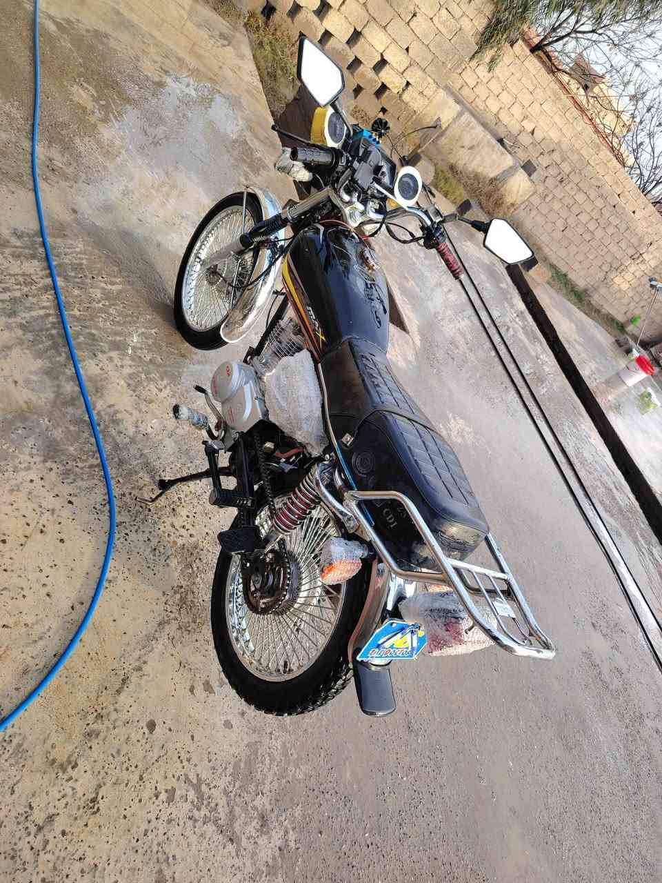 السلام عليكم سولنك تايكر موديل ٢٢ كلو شرط كهربائيات كلها شغاله دبلات وياله لشه شرط  مكاني ايسر الشركاط السلمان ***********
