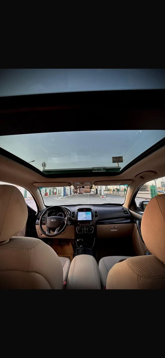 سلام عليكم 
كيا سورنتو موديل 2014 للبيع فقط
المحرك 3500 6سلندر المرغوب 
السيارة نظيفة بدون لا ضربة و لا صبغ فقط تعديل بارد بأيد صاحبها باب السايق و خلف السياق و موضحات بالصور مع كتاب الفحص 
يوجد بطاقة بانزين
مواصفات خليجية فول
بانوراما 
بصمة ابواب و تشغيل
نظام ترحيب
كشنات كهربائية
حساسات الوقوف
نظام ايكو
شاشة ابل كار بلي و اندرويد اوتو
السيارة ما تحتاج اي صرف 
طخم تاير جديد 
و حداده صدر جديد
التبريد ثلج
الدهن المحرك و الكير جديد مبدل
صرفية الوقود ممتازه مقارنة مع باقي سيارات
السعر 18500 دولار
دفتر و 85ورقه و بي مجال بسيط 
الرقم : *********** موجود اتصال و واتساب
