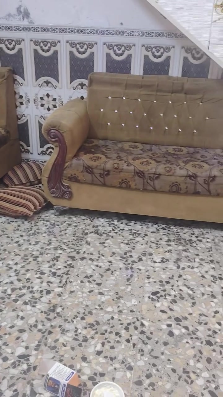 سلام عليكم تخم نضيف للبيع السعر 65وبي مجال ***********
