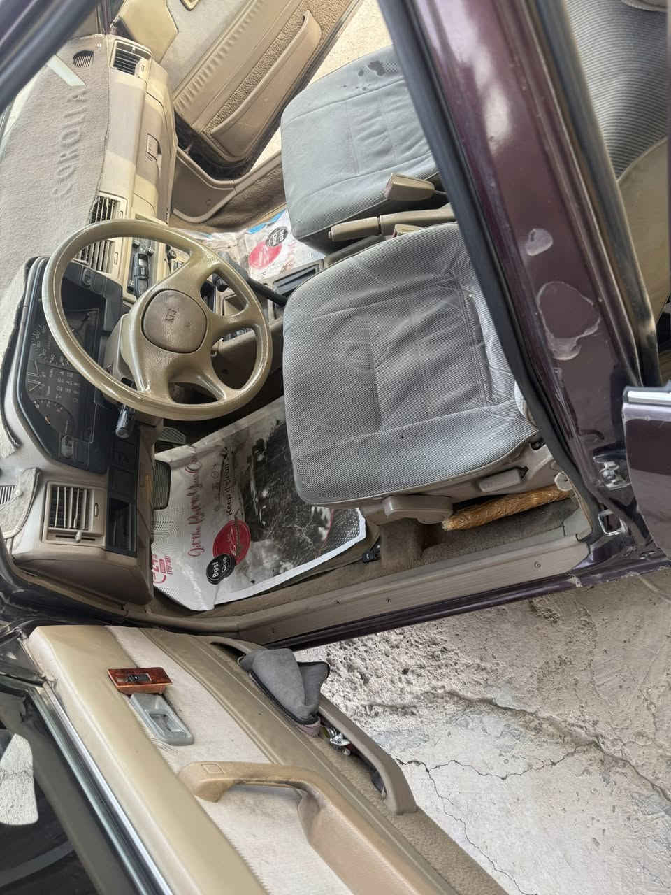 السلام عليكم … للبيع كيا كبتل موديل 93رقم بغداد انكليزي بسمي… مكينة مسكر كير اوتو اربع جام اوتو تبريد شغال بارد .صدر نظيف تايرات نظيفة سيارة جاهزة  نقصها فقط يده خلف السائق والي بصف السائق مكان السيارة بغداد قرب مرور التاجيات او حي الجامعة مجمع بسكلاته رقم الهاتف ***********
السعر 32 وبيهة مجال.
