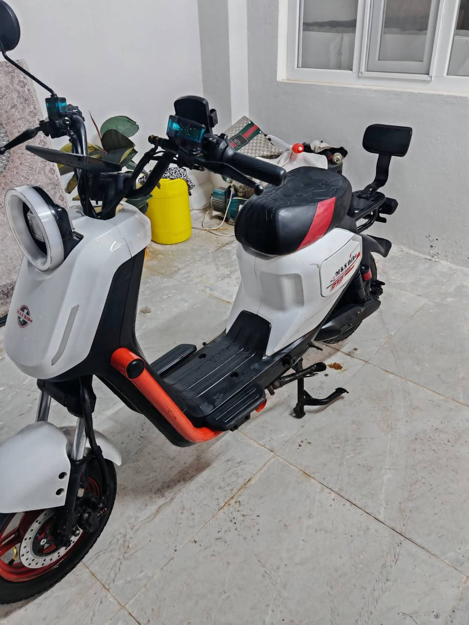 مستعجل للبيع سعرها ٢٩٠ اتصال ***********
