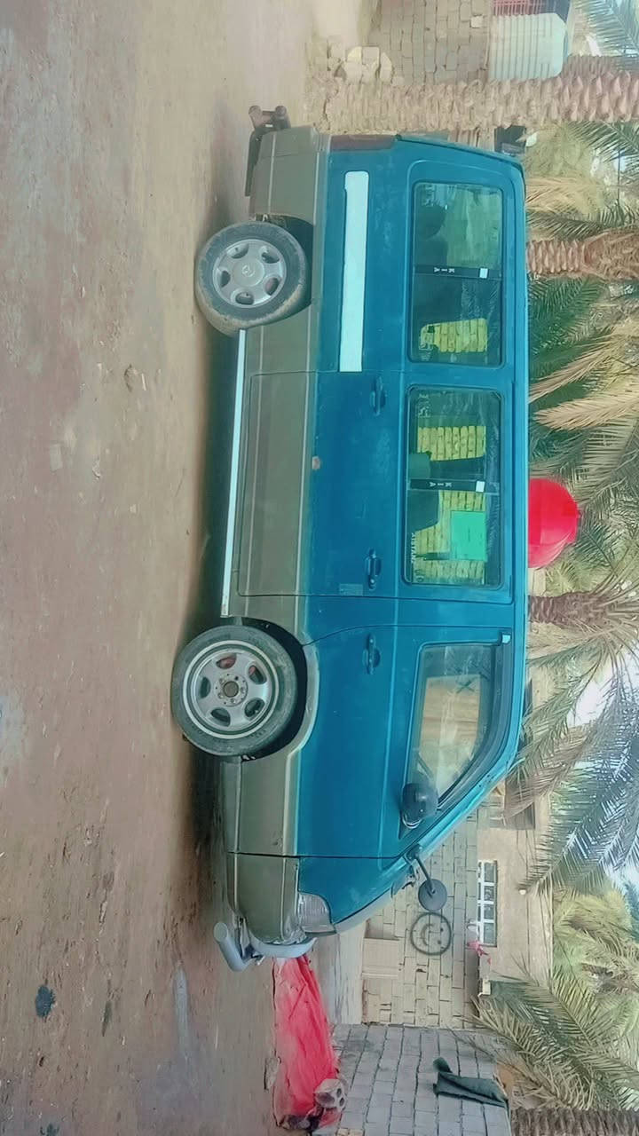 السلام عليكم ستانا للبيع *********** موديل 95مكينه كير حداديه تخم تاير كله جديد سنويه صاقطه بل 2025 عندي بيها وكاله عامه عليها مرور وهيا ينزل من سعرها 46
