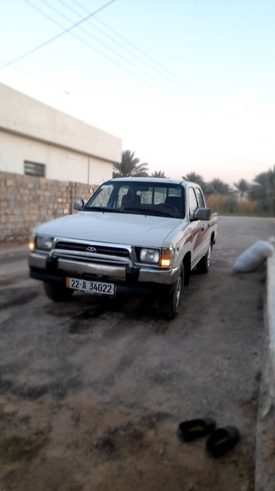 السلام عليكم تيوته دبل قماره 2001 رقم اربيل بسمي محرك 2700 محرك وكير مكفول داخل السياره احمر المرغوب كشنات بطاين بوب كله نضيف كهربائيات كله شغاله تخم تايرت بيه اربع قطع صبغ ابيع حزام السياره نصبته تخبل احله من الصور السعر 90 ورقة وبيه مجال للشراي المكان براهيم بن علي او الكرمه داخل السور...  مكلف بل نشر 
 رقم صاحب السياره ***********
