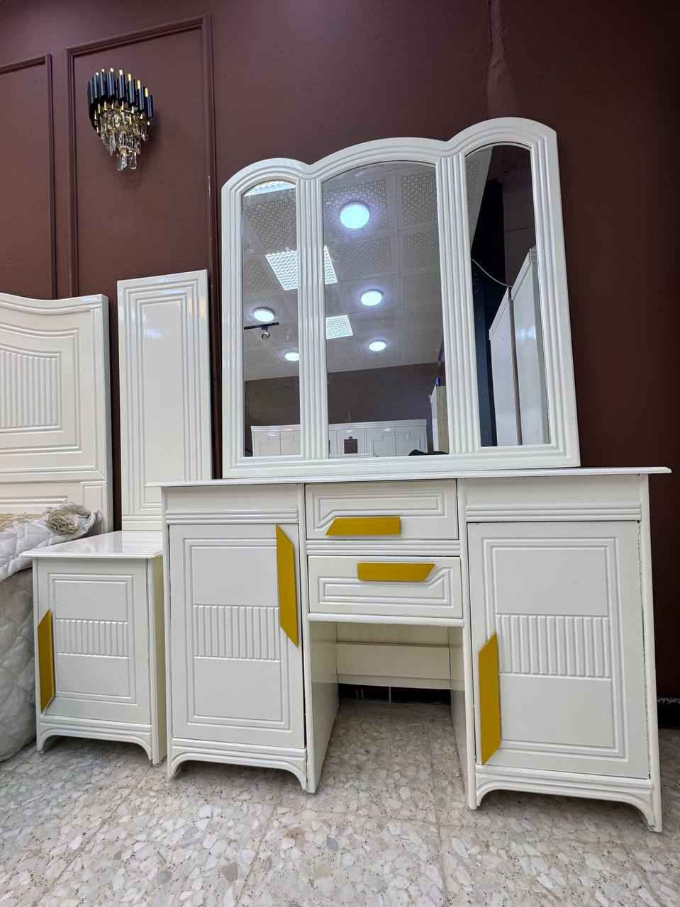 السعرمليون  الف فقط😍

غرف نجاره عراقيه 💯💯

تتكون من 8 قطع 

عرض الكنتور 3 و20سم

ارتفاع الكنتور 2 و20سم

السرير بلوك ٦ ارجل

طول السرير 200 سم 

عرض السرير 160 سم 

الضهر براغي
الشازلون 50 الف
دوشك 150 الهندية, كربلاء


**إذا كنت صاحب هذا الإعلان وتريد حذفه لأي سبب، رجاءا أرسل رسالة إلى الدعم الفني**