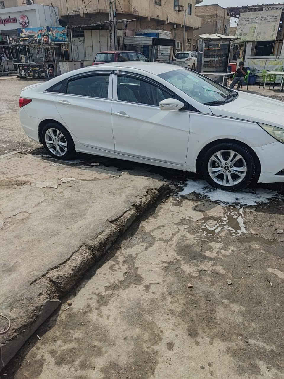 السلام عليكم 
سوناتا للبيع موديل 2011 خليجي
مكينه 2000 مكينه وكير كفاله 
رقم ميسان سنويه جديده 
السياره ما بيها نقص ابد  السونار مرفق مع الصور
السعر 105 وبيها مجال 
للاتصال 
‏‪***********
مكان السياره ميسان الميمونه
