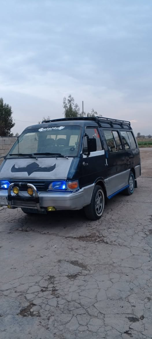 سلام عليكم ورحمه الله وبركاته كيه بسته موديل 95رقم بغداد تحويل مباشر السياره نضيفه تخم تاير صدر جديد مدوشمه اول البارحه جديد شصي مصلح الكدام جيه اليمنه فقط محرك مكفو وكير مكفو السياره بلاديه ما ذب عليه ربع كبل الشارع السعر خاص مكان ابو غريب ***********كورك 0778338496اسيه
