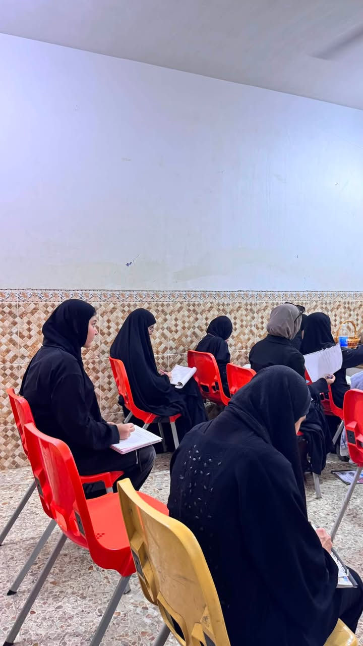 طلبتنا الأعزاء في صف الثالث المتوسط، استمرارنا في التمارين والمراجعة هو طريقنا الوحيد للوصول إلى هدفنا. اليوم كانت التمارين حول (Panther 3.0) وكيفية التعامل مع الأسئلة الوزارية.
مستمرين وياكم حتى القمة.. مركز طريق النجاح 💡"
واسط - الكوت - الخاجية - شارع مدرسة النهرين الأهلية - مجاور أفران جنة الحسين.
📞 للاستفسار والتسجيل

***********

