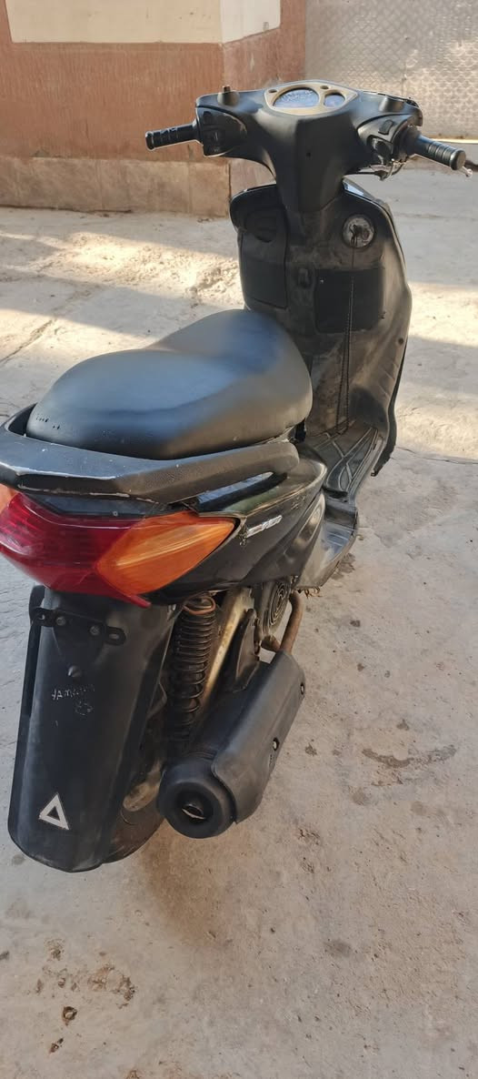 سكنس نثية خطين 110السعر 400وبيهة مجال مكاني الشعب ***********
