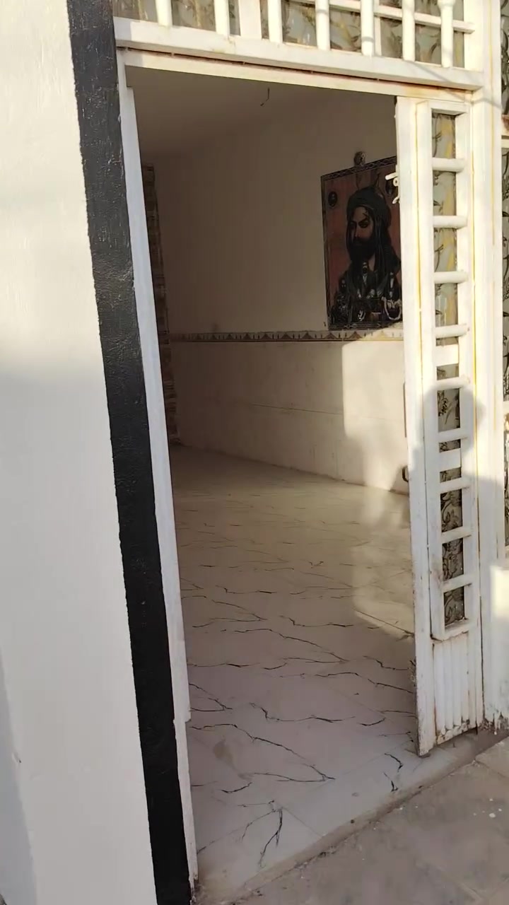 بيت للبيع نزله زامل قريب علبزل ابو ناصر مسحه ميتين بيت جاهز لسكن زرعي سعر 27 وبي مجال ***********
