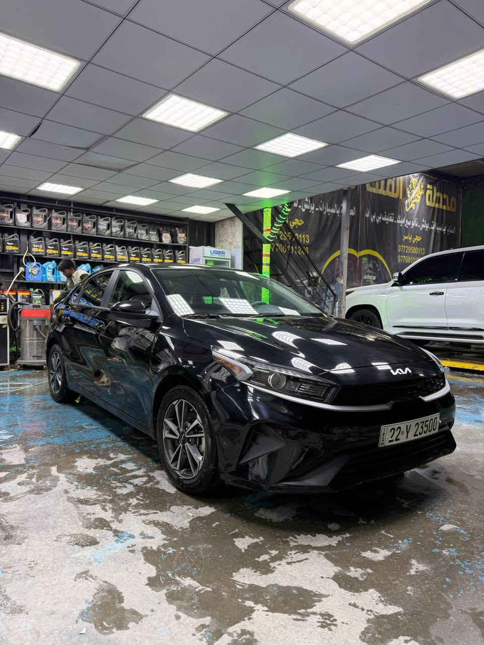 السلام عليكم 
كيا فورتي 2024 
بسعر مناسب اتصال وسهل ايرباك فقط استيران 
حادثه بسيط جاملغ وباب وحافه باب فقط يعني قطعتين صبغ بچم كبس ع وضع شركه سياره بدون اي نقص ماشيه 38 ميل فقط نص مواصفات 
مكاني بغداد جديده موبايل *********** بغداد, العراق
