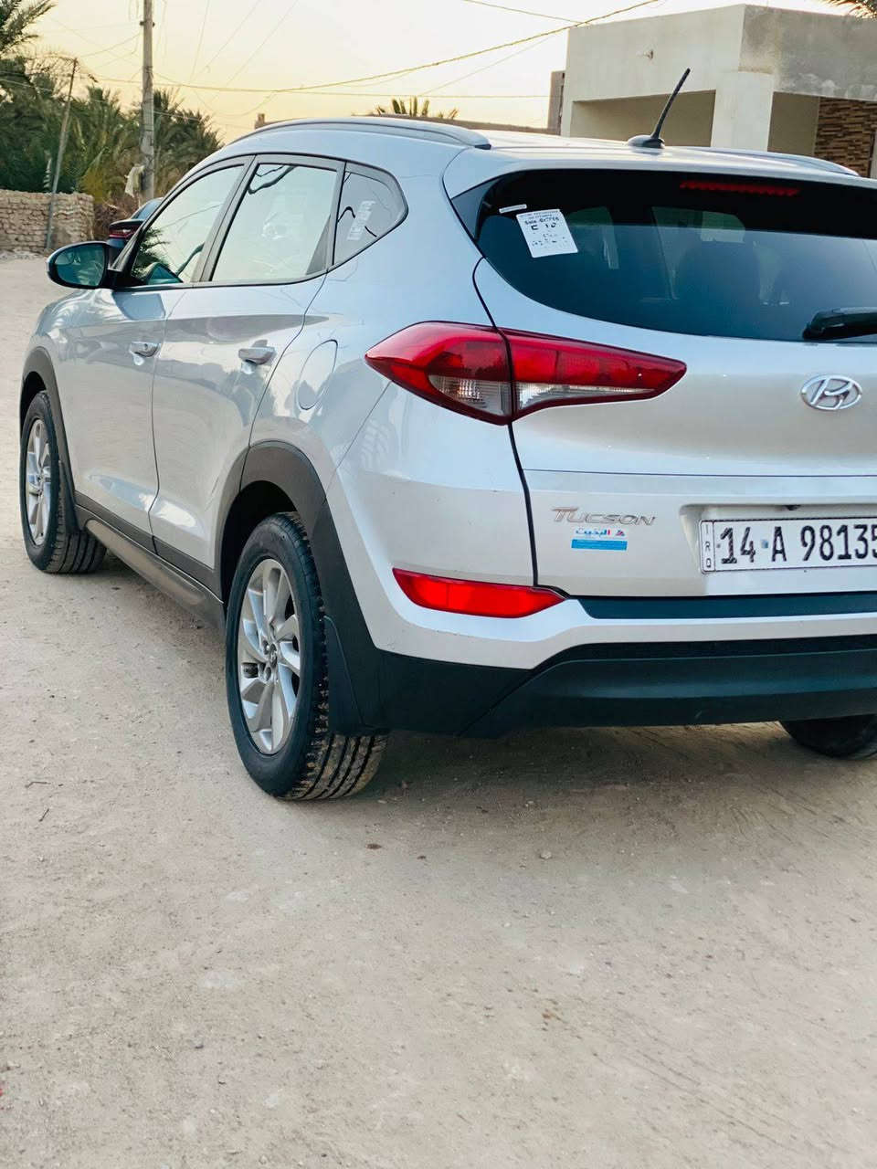 السلام عليكم توسان  2016 وأرد أمريكي ثلاث قطع تبديل وصبغ
السياره مكفوله حداديه ومكينه ما مفتوحه  بسمي  مكان الناصريه   السعر 135 // ***********
