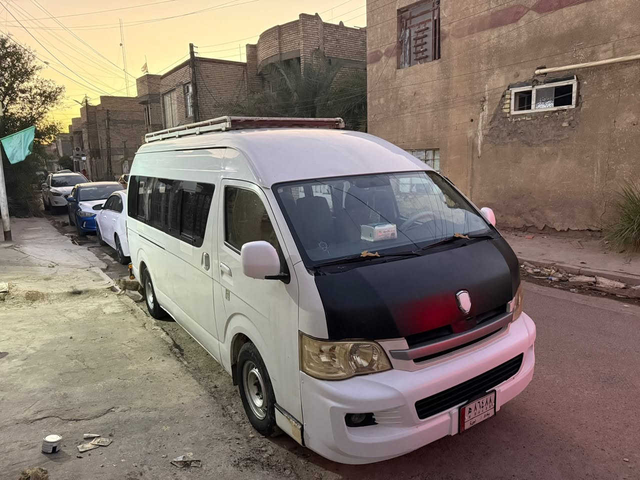 السلام عليكم
سياره H2  موديل ١٩ 
رقم بغداد 
منظومه غاز
تبريد شغال تقوية فانات +مراوح
مكينة كير اكسل كفالة 
سيارة ماشية ١٣٠ حقيقي 
سيبايه ودرع 
بيهه صبغ ربع لباب الاسلايت وبعد لباب الاسلايت ول طويلة هاي طخة موضحة بل صورة 
وباقي لسياره مكفوله
السعر ١٥٧ السياره مطلوبه غرامات حوالي ١٨ورقهً تنزل من سعر السياره
الاتصال ***********
