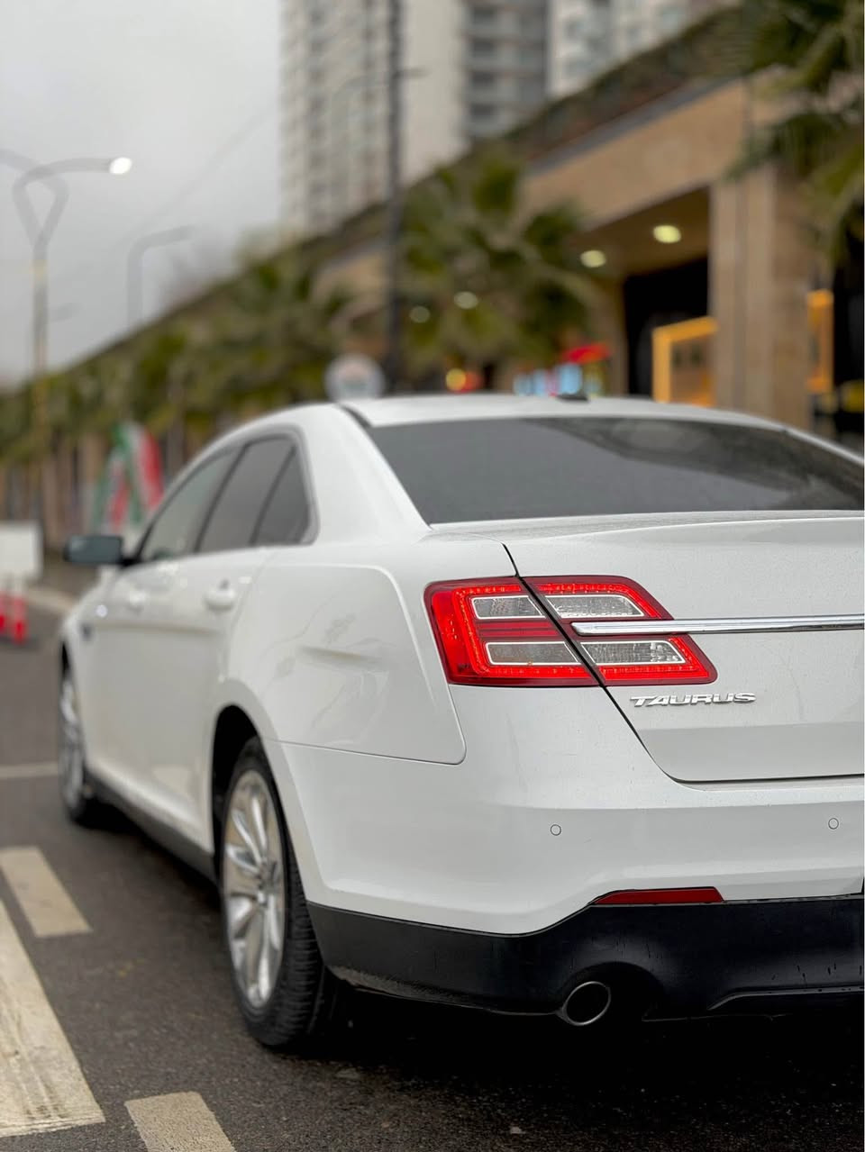 ‎فۆرد تۆرۆس 2013 sel   سپی بەفری  کوشن کارەبە شاشە گەورە تەبرید لەمس تابرید مەرکەزی شەخال تەحدید سورعە گێر و مەکینەی بە شەرت بەس بۆ واتەر پەمپ کراوەتەوە     تایەو ویلی 20 لە ژێرە تایەی تازە سەنەوی تازە تەقەو ڕەقەی نیە یەک پارچە بۆیاخە بێ ناوگرتن بێ ئەرباگ   نرخی ١٠٤ مەجالێکی زۆۆر کەم 
*********** السليمانية, العراق
