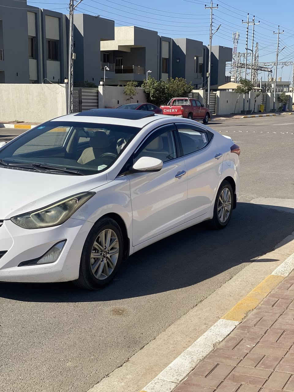 النترا 2015 خليجي رقم بغداد محرك 1800 السياره فول مواصفات عدا البصمه كامره حساسات فتحه سقف مري شفط اشاير بالمري يدات نيكل تحكمات جهتين كامره حساسات بيهة شبرين جاملغ امامي وشبر جاملغ خلفي بالهلال  وتكحيل بسيط السياره جاهزه من كلشي ماشيه 120  مكاني بغداد للاستفسار *********** السعر 122
