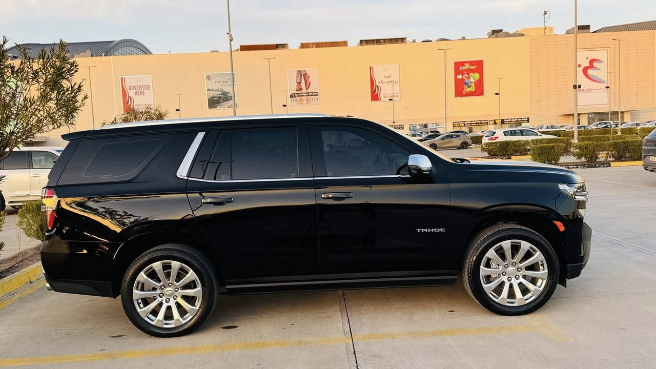 تاهو خليجي وكالة منصور پرايمر 1/1
الموديل ٢٠٢٣

المسافة المقطوعة ٤٩لف كم

كفالة عامة  من صبغ وتبديل وحتى رصعات

المواصفات

*فتحة سقف پانوراما 

*جكات 5 وضعيات 

*داتا شو  

*رادارات جانبية واماميه ومانع تصادم 

*كشنات تدفئة تبريد داخل جملي 

*شاشات خلفية

*تبريد مركزي 

*3مقاعد 

*مقاعد خلفية كهرباء

*دوسات كهرباء 

*حجم ويل 22

*ثلاجة وفتح صندوق 
كتاب تظليل موافقة من دائرة مرور لمدة سنه ٨٠٪؜
ضمان شركة منصور لمدة ٣ سنوات او ١٠٠ الف كم 

***********

— في ‏سليمانية شارع 60‏.
