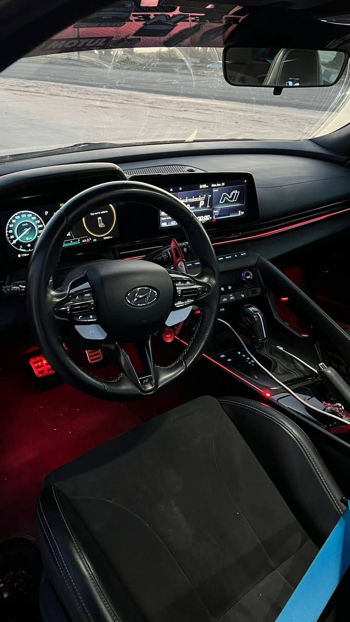 بسم الله الرحمن الرحيم
حلال القوي للبيع 🩵🩵 
Hyundai Elentra N 2022
مبدل دهن جديد 🔥
وعليها ادامة جديدة كاملة للسيارة🔥

المواصفات:❤️‍🔥N  سرعة 300
السعر  154 وبيها مجال ✅
السيارة ماشية 44 ميل..

1️⃣كير اوتماتيك 8 نمر دبل كلچ DCT 
2️⃣كشن حضن 
3️⃣كشن علامة N
4️⃣كشنات كنتاره وجلد N
5️⃣سلايد روف 
6️⃣اناره داخليه 👌🏻٢٤ لون
7️⃣تحكم ستيرن نورمال وسبورت
8️⃣تحكم دبلات نورمال وسبورت
9️⃣ابواب بصمة
1️⃣0️⃣بصمة تشغيل 
1️⃣1️⃣شحن وايرلس
1️⃣2️⃣شاشة متصله 
1️⃣3️⃣كاميرا
1️⃣4️⃣نظام صوت _𝐁𝐎𝐒𝐒
1️⃣5️⃣اشارة ترحيب
1️⃣6️⃣اشارة مرايا
1️⃣7️⃣اوتو ستوب
1️⃣8️⃣نقطة عمياء
1️⃣9️⃣تحديد سرعة
2️⃣0️⃣تحديد مسار
2️⃣1️⃣رادار امامي 
2️⃣2️⃣رادار جانبي 
2️⃣2️⃣رادار خلفي 
2️⃣3️⃣حساسات جانبي 
2️⃣4️⃣حساسات خلفي
2️⃣5️⃣نظام _ 𝐍𝐎𝐑𝐌𝐀𝐋
2️⃣6️⃣نظام _ 𝐒𝐏𝐎𝐑𝐓
2️⃣7️⃣نظام _ N🚀
2️⃣8️⃣نظام _NGS☠️🩶
2️⃣9️⃣كشنات هيتر
3️⃣0️⃣ستيرن هيتر
3️⃣2️⃣صندوق ذكي
3️⃣3️⃣لايتات ليد 4 عدسات زينون
3️⃣4️⃣بگلايت ليد

صور الحادث مرفوقة بالمنشور
بدون دواخل وايرباك

+ السيارة ستوك ملاعب بيها بالنسبة للصوت مال طلق والخ كله بلادي ﻼن هواي ميعرفون هالشي لكن شوي مرتبها مغير لون الاحزمة حاطلها هوائية وعطاس لدات داخلية يعني جمبزة حلوه تفاصيل الترتيب..

مكان السياره بغداد حي الجامعة
 
للاستفسار : ***********
