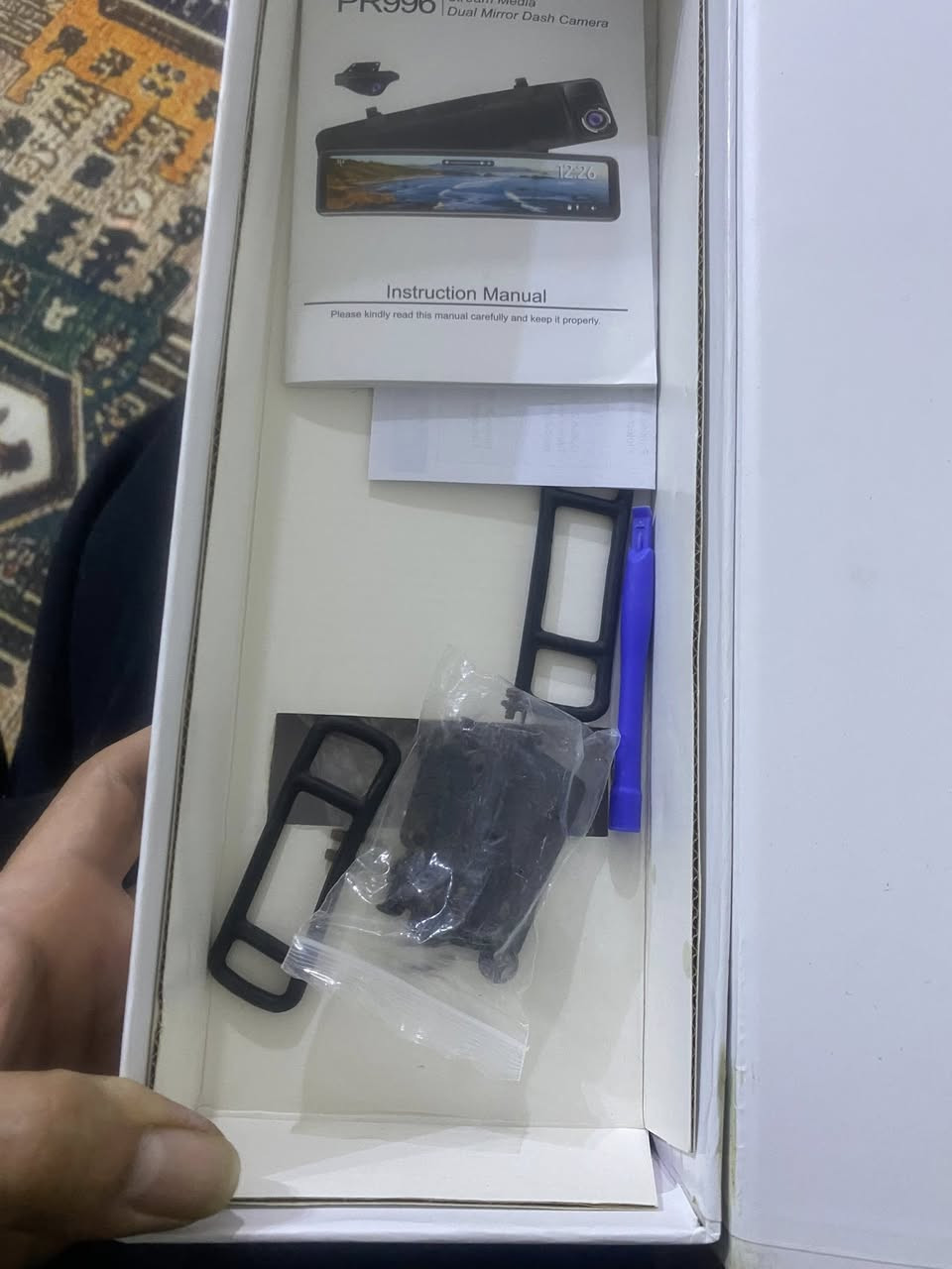 اعلى سعر ابيع

داش كام مستخدمة عدد 2
الاولى تصوير داخلي وامامي والثانية تصوير امامي وخلفي مفولة مواصفاتها بالتفصيل 
دليل المستخدم الخاص بكاميرا داش كام بمرآة تدفق الوسائط المزدوجة طراز PORMIDO PR996. 
معلومات حول المنتج
الطراز: PORMIDO PR996
الميزات:
شاشة لمس كاملة وكبيرة جدًا بحجم 12 بوصة.
تسجيل مزدوج بدقة 1080 بكسل (كاميرا أمامية + خلفية)، أو 1296 بكسل للكاميرا الأمامية فقط.
كاميرا خلفية AHD مقاومة للماء مع خطوط إرشادية.
مستشعر G (G-sensor) يكتشف الاصطدام تلقائيًا ويقفل الفيديو كدليل.
تسجيل متواصل (حلقة تسجيل) يلغي أقدم اللقطات تلقائيًا لتحرير مساحة التخزين.
خيارات المراقبة أثناء ركن السيارة لمدة 24 ساعة عند توصيلها بمجموعة الأسلاك الصلبة (hardwire kit).
يمكن إضافة سرعة القيادة والمسارات والمواقع إلى المقاطع المسجلة باستخدام هوائي GPS الاختياري. 
هل ترغب في معرفة المزيد عن ميزات تسجيل الكاميرا أو تركيبها؟


**إذا كنت صاحب هذا الإعلان وتريد حذفه لأي سبب، رجاءا أرسل رسالة إلى الدعم الفني**