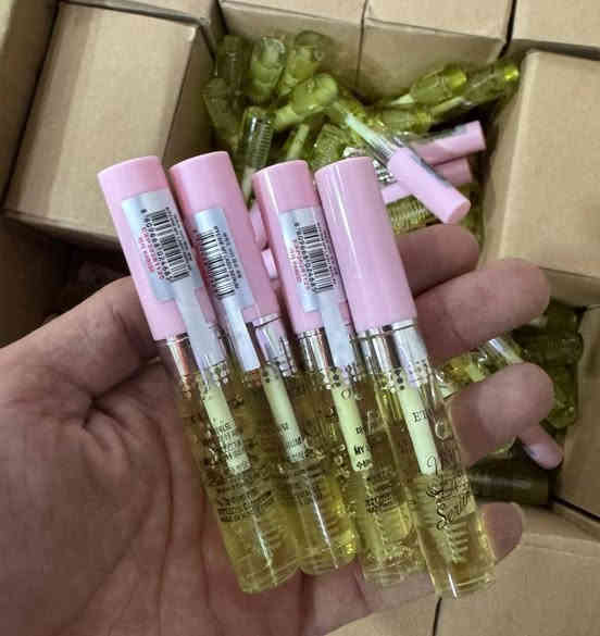 🤍سيروم الرموش الكوري 🤍

اقوى سيروم رموش كوري اصلى نتيجه مضمونه 💯

ليش هذا السيروم ممتاز جدا؟
 
 يستاهل واكثررر لأنها مسكرا معالجة للرموش لتقويه وتكثيف وتطويل الرموش⁦⁩⁦♥️

للتواصل 
***********
***********
