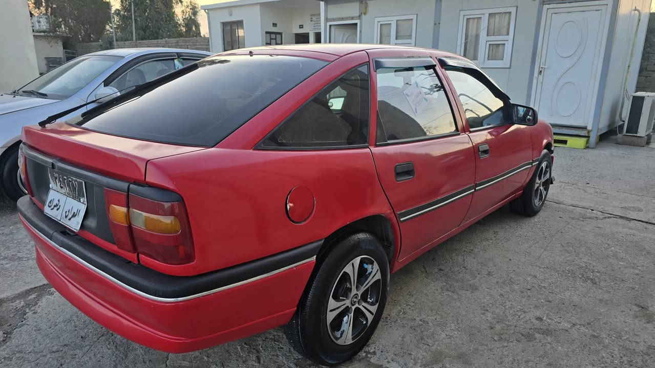 اوبل فكترا حجم 18 كير توماتيك
مصبوغه عام جماليه فقط بدون ضرر 
رقم دهوك قديم شرط تحويل او وكاله من شرعي 
كير محرك شرط داخل نضيف 
طخم تايرات جدد 
طخمات امامي وخلفي جديد 
قفل مركزي
تشغيل عن بعد 
مسجل شاشه 
سياره نضيفه جدا 
سعر 45 بي غرامه 6 ورقات ينزل من السعر 
عتوان موصل رشيديه 
***********
