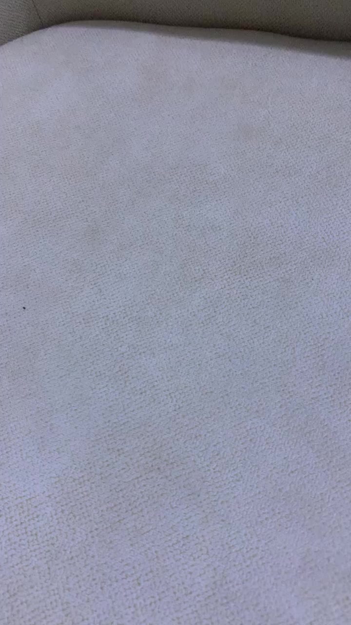 السلام عليكم
للبيع شلعة وحدة
التواصل خاص او واتس اب 
***********
مكان / حي الجامعة بغداد
التوصيل فقط للكرخ متوفر
وهاي كم قطعة منهن حتى تشوفون نظافتها
