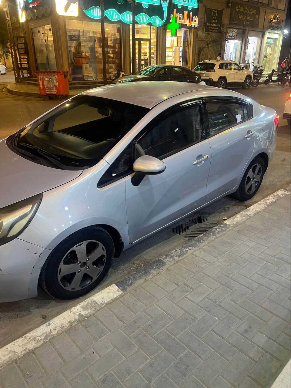 كيا ريو 2013 خليجي رقم بصره كفاله من الضربه والتبديل بيه صبغ جاملغ الامامي فقط بدون ضربه   وبيه مكانات جراد  مكينه 1600 مكينه وكير كفاله دواخل كارتون حداده كله جديده سنويه لغايه 2028 سعر 73 وبيه مجال مكاني المعقل ***********/ البصرة, العراق
