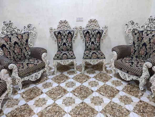 بؤ فروشتن
١٢ نةفةريية
***********
