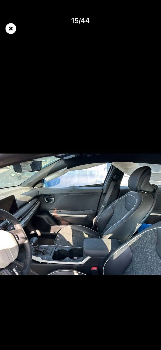 سلام عليكم سيارة كي 4 موديل 25 حادث بس باب ماشية ٤٠٠ سيارة جيتي لاين بدون فتحه سيارة جديدة البيع سعر واصل البصرة ١٣٣ بدون كمرك هاذ رقمي ***********
