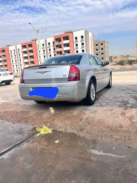 سلام عليكم سيارة موديل ٢٠١٠ اصل تخم تاير رقم اربيل جديد هزه وسنويه جديده تحويل مباشر مكينه جديده صدر خلفي امامي جديد وبيها جاملغ كلير بدون دواخل والهلال معمره سياره مامشتغله على خط شاهد الله سعر ١٣٣ بيه مجال بصيط حك جيه رقم *********** رحمه على والديك سعر ماعجبك اعبر المنشور ولا تكسر بحلال العالم تحياتي لجميع مكان السياره بغداد
