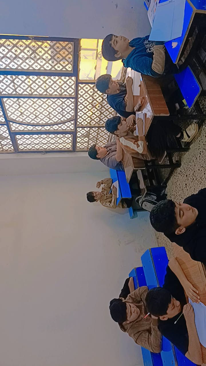 " لطلابنا الاعزاء"" 

يقدم لكم معهد صادق العلوم 
المراجعة المركزة لمادة نصف السنة لطلبة 

 من يوم 1/2 إلى نصف السنة 

لطلبة 
 ( المتوسطة _ الاعدادية) 

اما الابتدائية فقط - خامس _ سادس 

المكان - سبع قصور - الشارع العام مقابل ازياء حيدر طارش 

الاستفسار 
*********** 
أو مراسلة الصفحة
