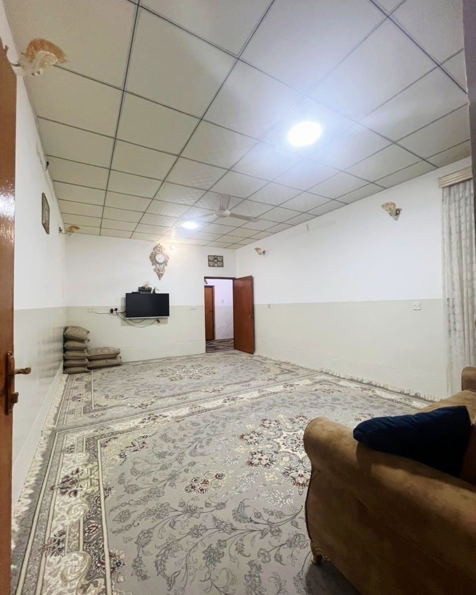 السلام عليكم
ئه م خانووه بۆ فرۆشتن  بو ئه وه ي نرخي خانوه كه ت زوو بي بكات لايكي به يجه كه مانت بير نه جيت 
♦️ شوێن کەلار كوون
♦️رووبەری160 مەتره واتا 8×20 كولاني زور فراوانه
و نزيك پیمانگا تازه که ی جوتياران و قوتابخانه ي مولازم عومه ر
👇👇پێکهاتووە لە دوو قات كامل ده رجى خارجيه بو دوو ماليش ده بيت 
ايستا ده توان بينرمان بن له تيك توك https://www.tiktok.com/@aqarat.salam?_t=8rTNtXNdXwi&_r=1
_______________________________↘️⁩
موواسەفاتی⬇️⁩ 
خانوویەکی پاک و خاوێنە 
رووي له سليمانيه 

ئێوەی بەڕێزیش گەر موڵکتان هەیە دەتانەوێ بیفرۆشن یان دەتانەوێ بەکرێی بدەن
دەتوانن تەواوی زانیاریەکان بة نامةي مسنجةر بنيرن بو پةيجةكةمان 
📌 ناونیشانی تەواوی موڵکەکەت
🏡 چەن وێنەیەکی موڵکەکەت
💲 نرخی موڵکەکە ت
بو زانيني نرخ زماره ١ دانه يان تيل بكه به نوسينكه ي 
(سه لام) ناونیشان شه هيدان به رامبه ر هه رزان بازاري خه ونه كان ٢ نزيك ته لاري ديندار 

 *********** م سه لام تايبه ت به كرينو فروشتني خانو 
  
*********** م صالح تايبه ت به كريداني خانو 
________________________
