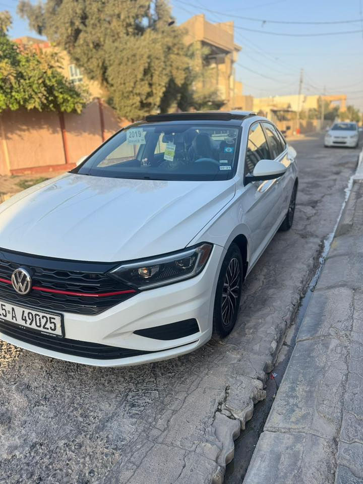 السلام عليكم جيتا  19للبيع الضرر قطعه وحده بدون دواخل ***********السعر 140
