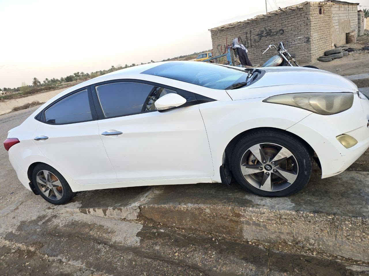 النترا اربيل موديل ٢٠١٢ بيه جاملغ صبغ ودوسه خليجي سنويته ساقطه ٢٣ابسم عربي مكينته ١٦٠٠مكان سياره الديوانية ***********بيه واتساب
