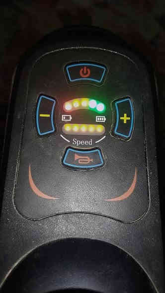 سلام عليكم كرسي كهرباهي جديد بسعر مناسب بـ375الف  وبيه مجال  مكاني السماوه 
رقم الهاتف ***********وتساب
