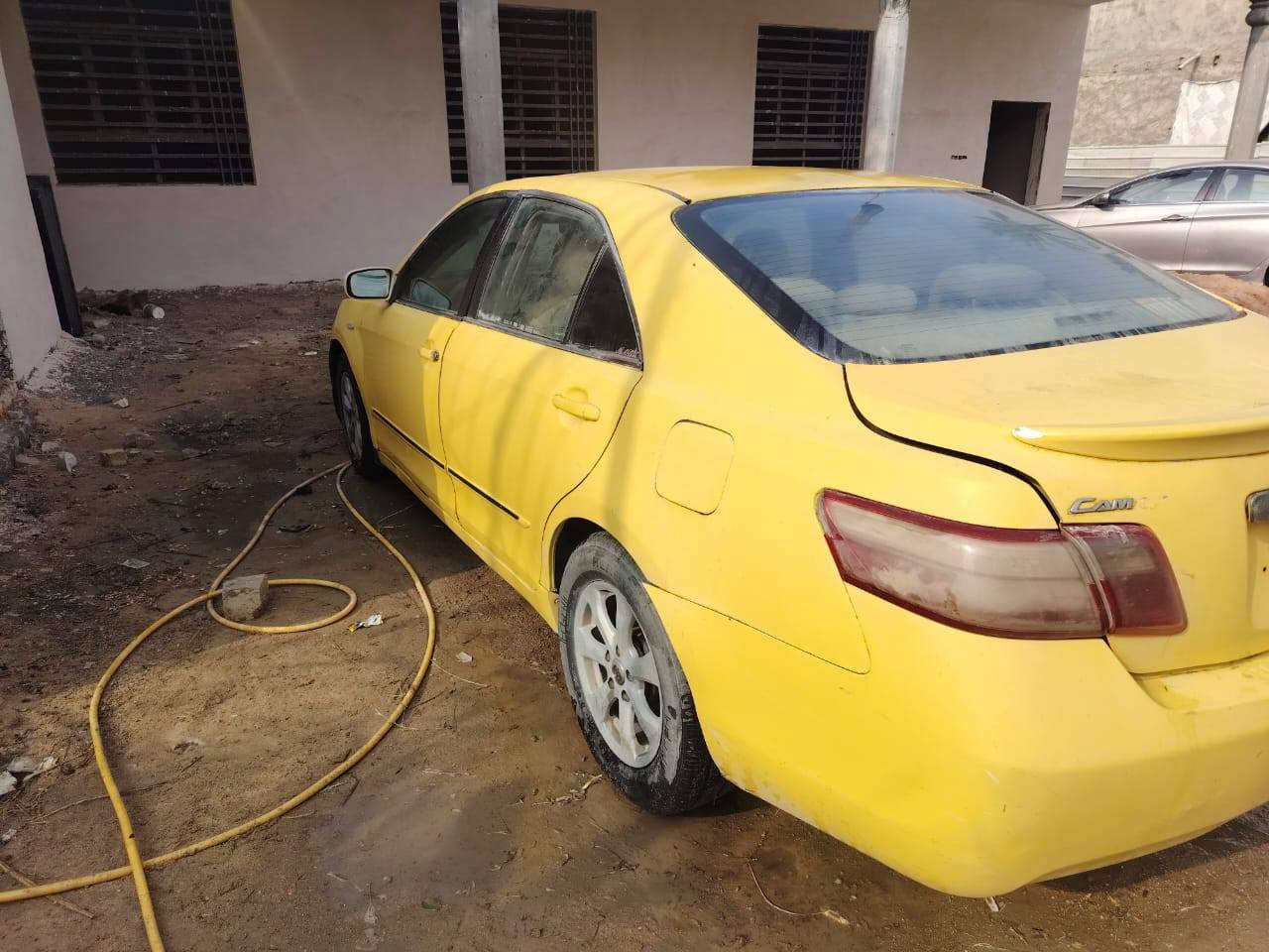 السلام عليكم كامري البيع مديل 2007رقم انكليزي كربلاء مصفره من هيه ومن كلشي محرك مابي شي 2400.تبريد عاطل بس كيره عاطل وعطله فقط بدله دهن الكيس وفلتر تمشي السيارة.. وارد خليجي حالن السيارة ماتمشي.  السعر 68.... ***********.. 
... ***********...
