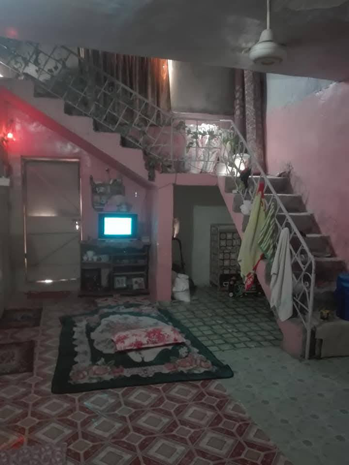 بيت  طابو معروض البيع مساحته 290متكون من 3غرف ومطبخ حمام داخلي فيه قطعه خلف البيت مساحته 200 متر  بسعر 50مليون وبي مجال بسيط ويمكن ع الاستفسار ع الرقم ***********/ابو عبدالله الكبيسي
