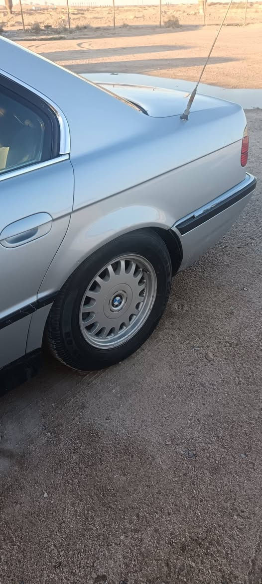 بي ام خفاش ٧٤٠ مديل٩٦ جاهزه مصبوغه جماليه تبريد كهربائيات محرك كير حداده كله تمام بصره شط العرب ***********
