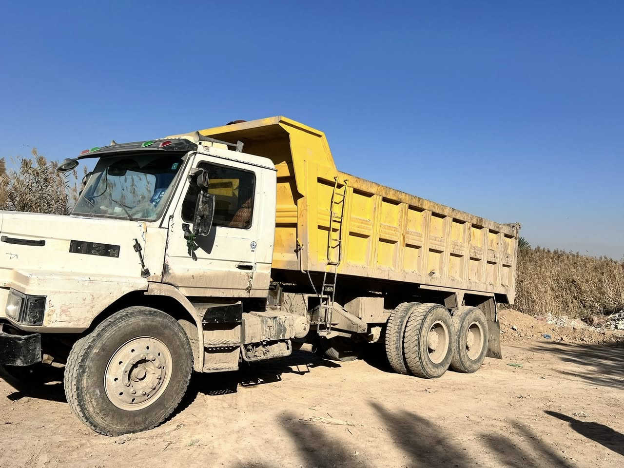 السلام عليكم من رخصة الادمن سكانيا موديل ٨٤رقم بغداد تحويل مجموعة مان نص للبيع
***********
