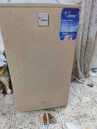 ثلاجة • حي سومر • للبيع