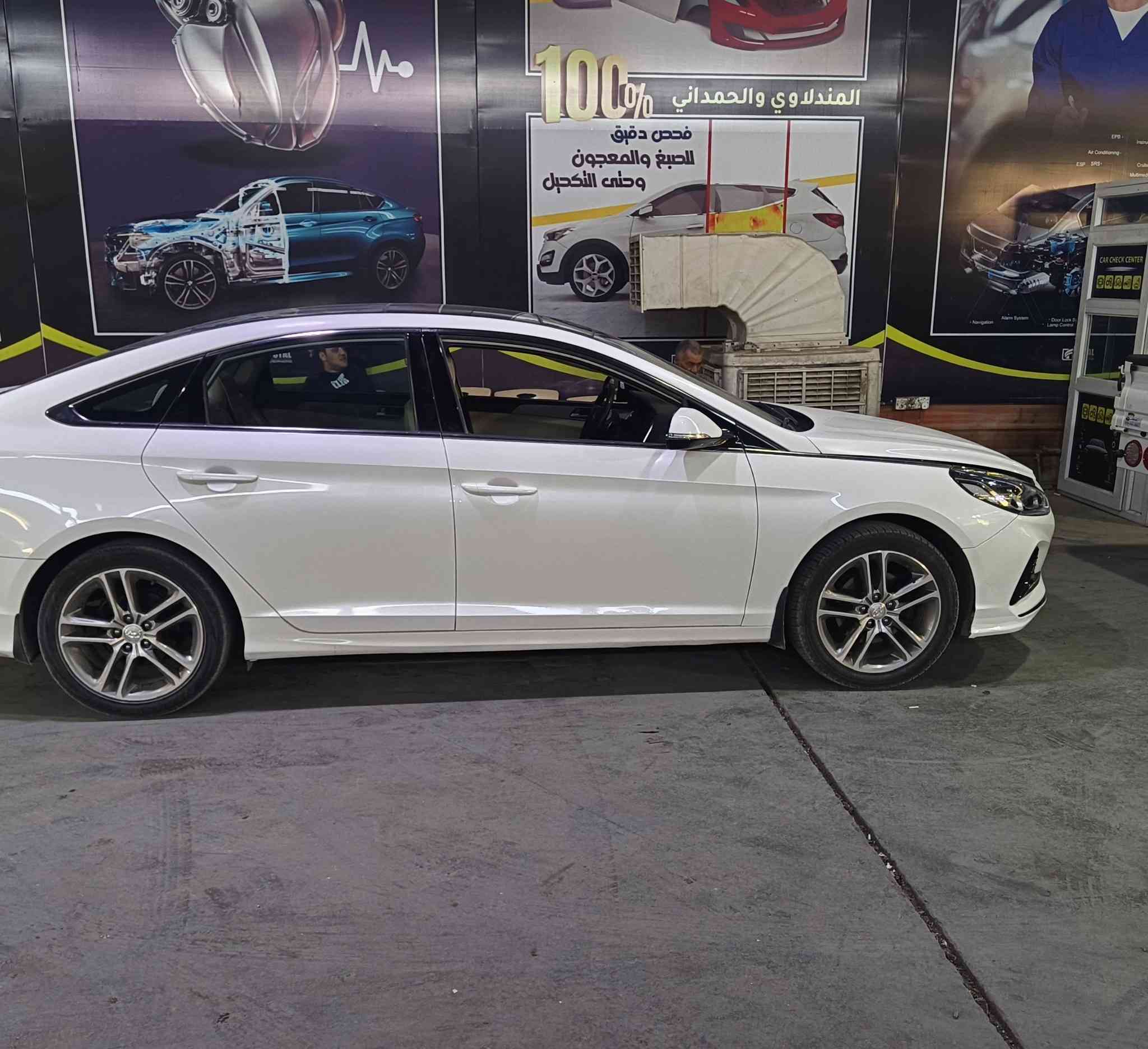 سلام عليكم .
سوناتا 2019  خليجي رقم بغداد ب اسمي مكان السيارة النجف
مكفولة كفاله عامه فقط شخط باب صدر مكحل 
مكينه 2400 دوش
فول بنوراما
 3 وضعيات 
داخل بيجي 
حساسات خلفي 
اشاير بل مري + شفط مع الفتح والتقفيل 
تحكمات ستيرن 
صندوق كهربائي 
قطعتين خلفي تبريد 
  دبل كزوز خلفي 
ويل كب 5 حجم 18 
كامره خلفيه
لسياره كامله مكمله تخم تاير جدد حداديه جديده وما نقصها شي
سعر 190$
تواصل خاص او وتساب ***********
