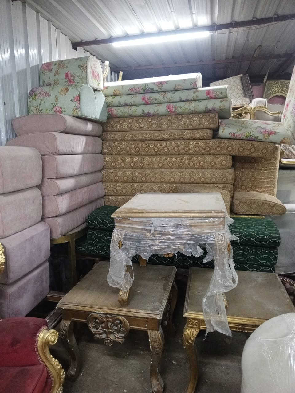 جلسات كويتيه ضهر ومسند   مختلف القياسات. كبار زغار واسعار مناسبه. جدا السماوه العسكري. مقابيل البنزين خانه. واتساب ***********
