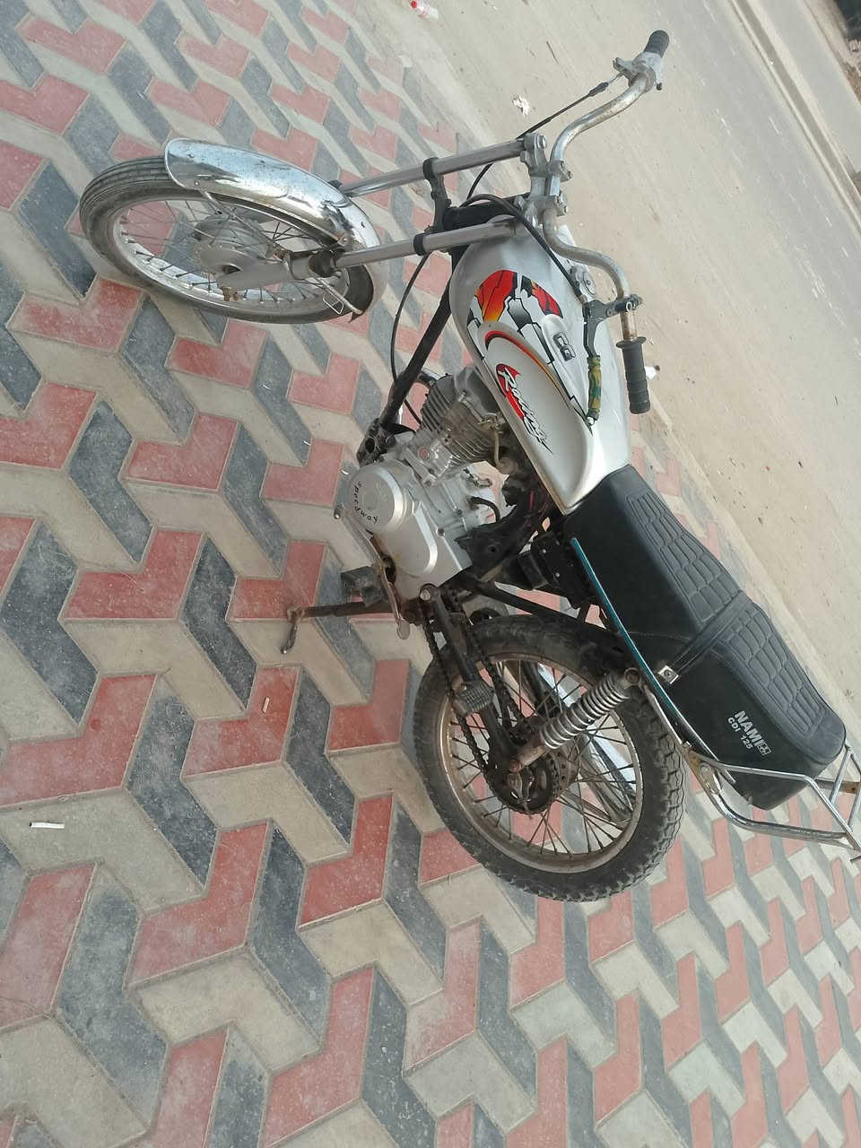 دراجه للبيع نامه بدون اوراق السعر 500وبيه مجال ***********
