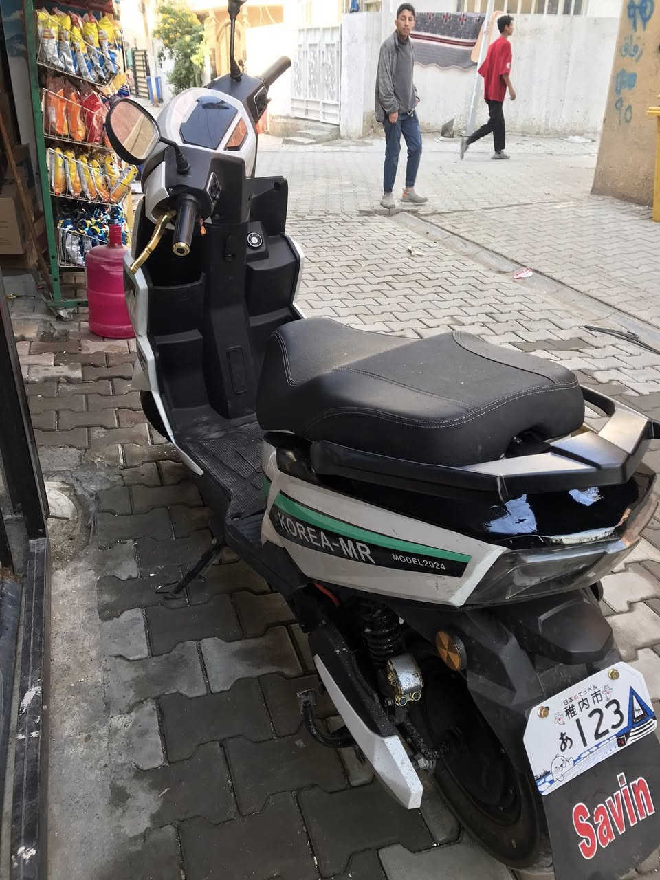 سلام عليكم للبيع دراجه شحن ماشيه 8الف بطاريات جديد قبل شهرين مشدوده المكان بغداد صليخ ***********
