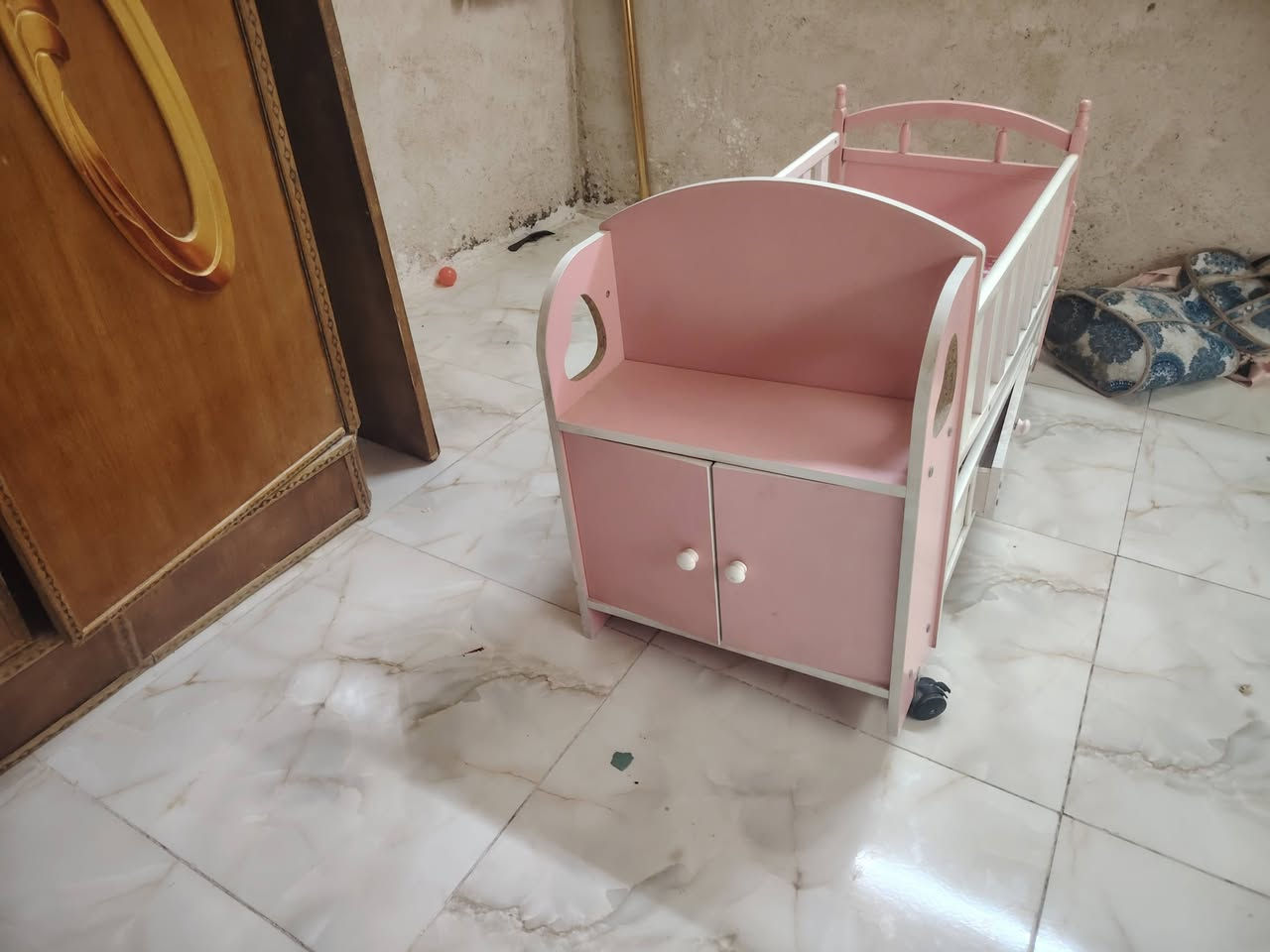 السلام عليكم عندي كاروك اللبيع السعر ٥٠ وبي مجال بس رجل وحده واكعه مبين بالصور مكان نجف


**إذا كنت صاحب هذا الإعلان وتريد حذفه لأي سبب، رجاءا أرسل رسالة إلى الدعم الفني**