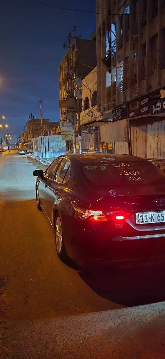 السلام عليكم
كامري هايبرد موديل 2024 خليجي 
فئة GLE حساسات امامي خلفي فتحت سقف كشنات جلد ابيض كراسي كهرباء شاشه كبيره ثلاث وضعيات للقيادة مانع تزحلق هاند بريك كهرباء اوتو هولد ٤ جام اوتو 

ماشيه 13 الف كيلو 
السياره جديده مكفوله كفاله عامه 
رقم الهاتف ***********
