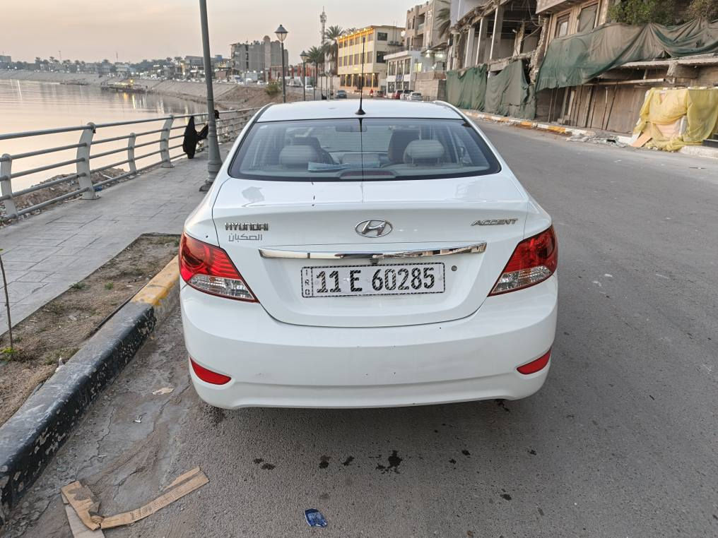 السلام عليكم
اكسنت 2013 خليجي مال شركة العامه للسيارات   محرك 1600 قطرتين 

السيارة ماشية 95 الف حقيقي  جرس بل 120 يدك السياره 5 ويل كب

اشاير بل مري جام اوتماتيك 

 تحكم ستيرن شاشة كاميرا سياره بيها طلقة بل بنيد وبل قمارة

سعر السيارة 🔥🔥🔥

العنوان بغداد الكريعات 

*********** الفارس, صلاح الدين
