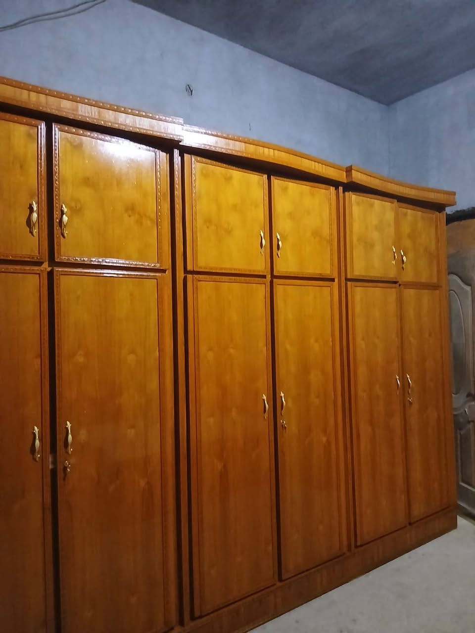 غرفة نوم مستخدمه شهر واحد فقط العنوان الرمانه البعبيد اسعر مليون و٤٥٠ اكو توصيل بكروه *********** وبيها مجال
