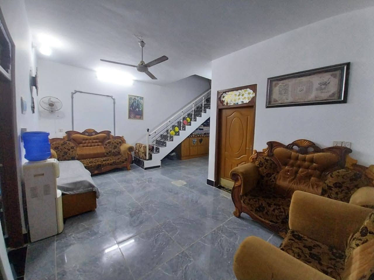 السَلٱمٌ عـَلـْيگمّ-ۈرحـْمّـٌة ٱللـّہ ﯙبُرگـّاتہ بيت للبيع طابو زراعي حي ميسان مساحه 150 متر قرب سكلة الكرعاوي شارع ابو الجمله البناء بلوك السقف كونكريت الاساس صب بي +غرفه +وصاله +وستقبال +ومطبخ+ +وتخاريج +داخليه +وخارجيه+ الارضيه +بورسلين+ ماي +كهرباء+ جاهز. السعر 58 بي مجال
***********
