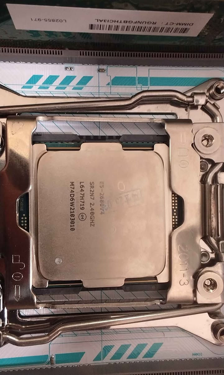 كومبو زيون معالج مذربورد ورام
Xeon E5 2680 V4

4gb ddr4 Samsung 2666mhz

Soyo X99E-D4 motherboard

السعر قفل
لا يوجد توصيل، مكاني بغداد صليخ ٦٠٠ بغداد, العراق


**إذا كنت صاحب هذا الإعلان وتريد حذفه لأي سبب، رجاءا أرسل رسالة إلى الدعم الفني**