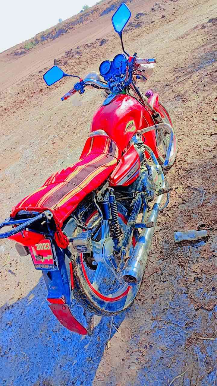 سلام عليكم دراجه دايون عضم اللبيع برغي مامفتوح نكره سلف محرك شاصي كهربائيّات كله  محرك لاتبخير ولاتنقيص ترهم بيع او مراوس ب هويشا او بوكسر مكان عفك بولان الاتصال  ***********
